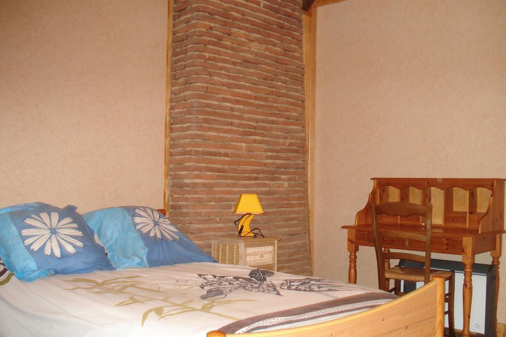 Bed and Breakfast La Croix De Bois Jayat Номер фото