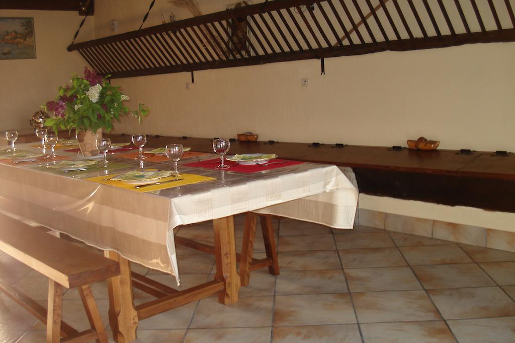 Bed and Breakfast La Croix De Bois Jayat Екстер'єр фото