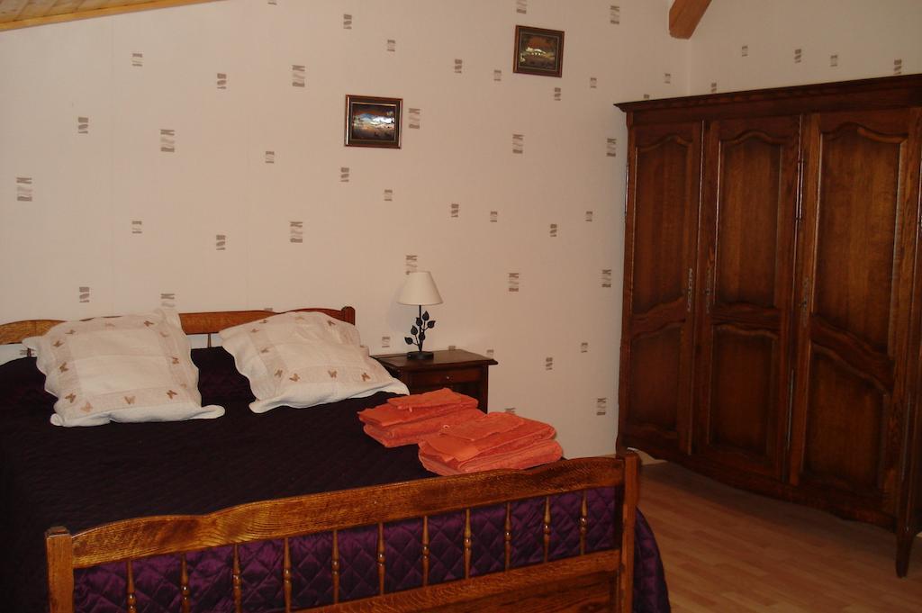 Bed and Breakfast La Croix De Bois Jayat Екстер'єр фото