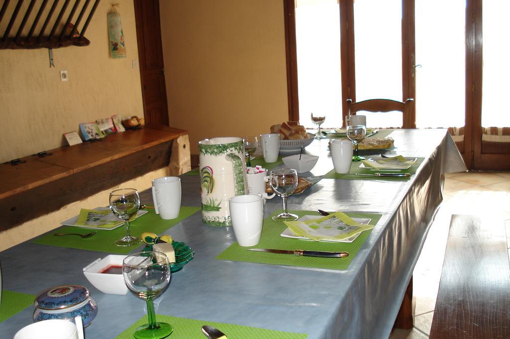 Bed and Breakfast La Croix De Bois Jayat Екстер'єр фото